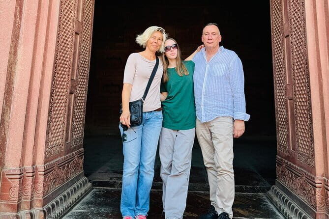 All Inclusive Private and Old Delhi Tour with Entrances - Exploring Delhi: The Real Experience