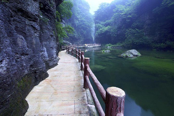 All Inclusive Private Day Tour to Yuntai Mountain from Zhengzhou - Cultural Touches: Baijia Cliffs and Historical Context