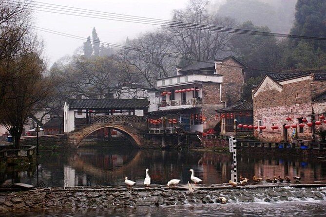 All Inclusive Private Day Trip to Liujiaqiao Village and Yinshui Cave from Wuhan - Practical Considerations and Tips