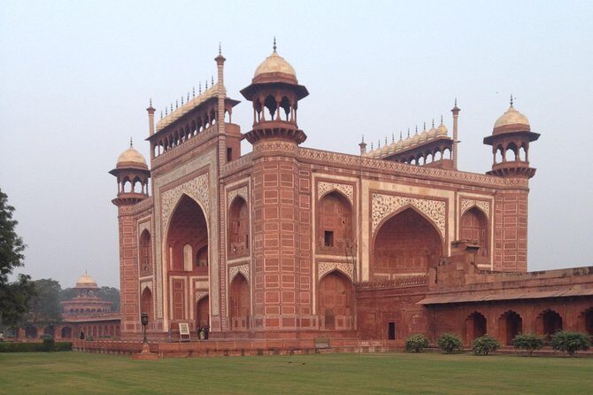 All Inclusive Private Tour of Tajmahal, Agra Fort and Baby Taj From New Delhi - FAQ