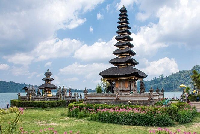All Inclusive Sekumpul Waterfall Trekking , Handara Gate & Temple - The Sum Up