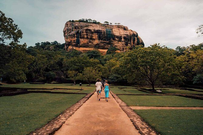 All Inclusive Sigiriya & Dambulla Day Tour from Colombo & Negombo - Diving Deep into the Experience