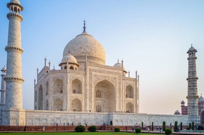 All Inclusive Taj Mahal, Agra Fort or Baby Taj Tour by SUV Car - FAQ