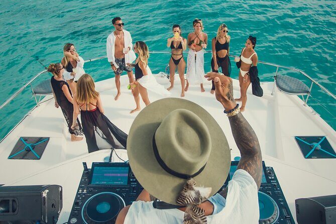 All Inclusive Tulum Party DJ Evening Beat in 51' Leopard PowerCat - What to Expect from the Itinerary
