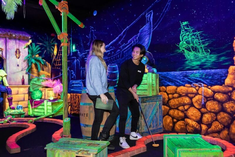 Aloha Amsterdam: 12-Hole Glow-in-the-Dark Mini-Golf - FAQ
