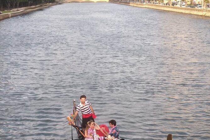 Aloha Gondola Cruise with drinks & pastries - The Sum Up