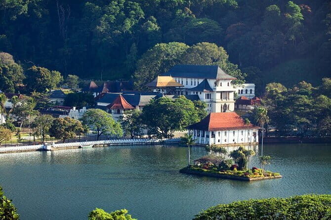 Along the Mahaweli River cycle ride with Exploring the Kingdom of Kandy. - An In-Depth Look at the Tour