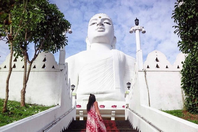 Along the Mahaweli River cycle ride with Exploring the Kingdom of Kandy. - Why This Tour Is Worth Considering