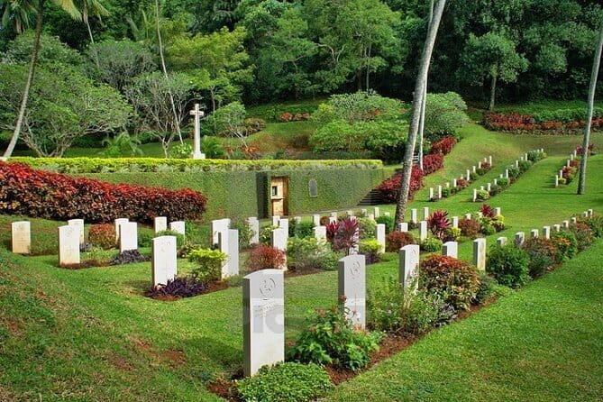 Along the Mahaweli River cycle ride with Exploring the Kingdom of Kandy. - FAQs