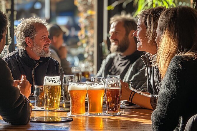 Alternative bar tour with dinner in the art district - An In-Depth Look at the Experience