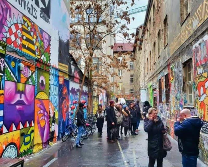Alternative Berlin / Street art tour - Private group - Exploring Berlin’s Alternative Scene: A Detailed Breakdown