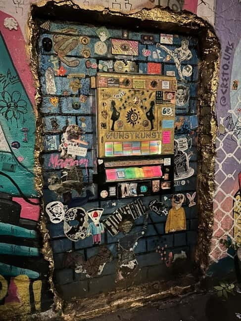 Alternative tour of Berlin in Spanish - Practical Details and Tips