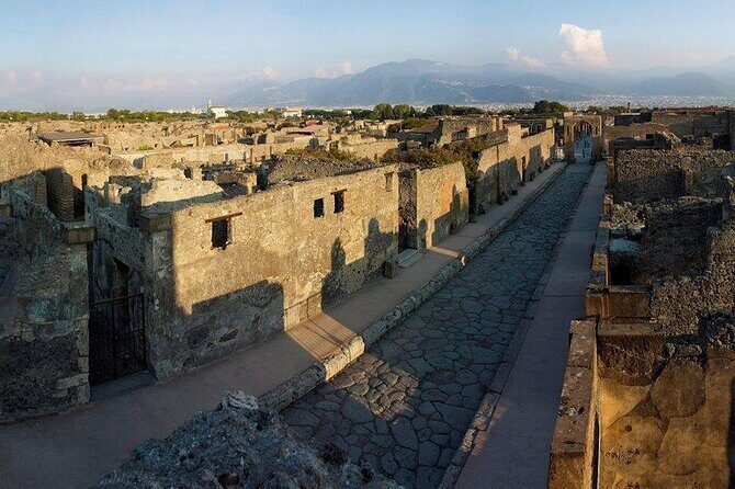 Amalfi Coast: Pompeii Small Group with Skip the Line Tickets - What to Expect on the Tour