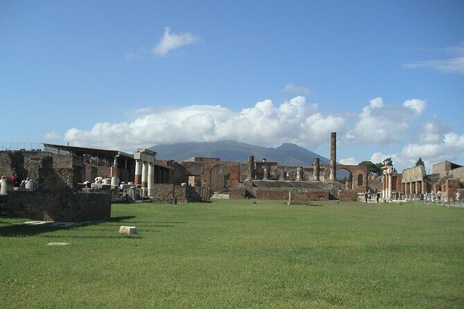 Amalfi Coast: Pompeii Small Group with Skip the Line Tickets - FAQ