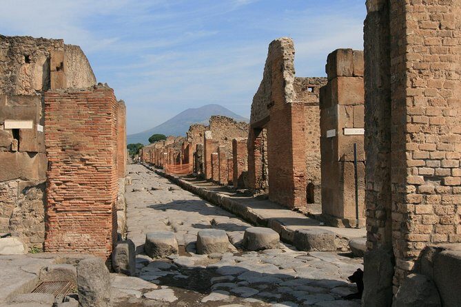Amalfi Coast Tour and Pompeii Full Day from Rome - The Transport and Group Size Matter