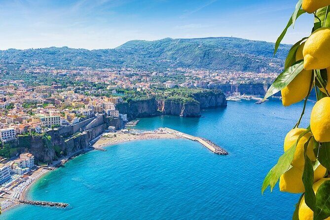 Amalfi Coast with Wine Tasting - Private Driving Tour from Rome - Positano: The Iconic Coastal Town