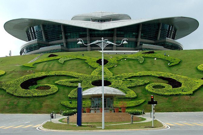 Amazing 8 Attractions Half-Day Putrajaya City Tour - FAQ
