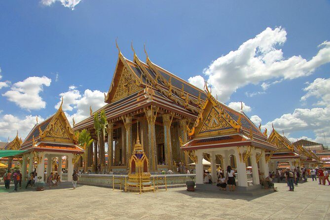 Amazing Bangkok Tour with Grand Palace, Wat Phra Kaew & Wat Arun - FAQ