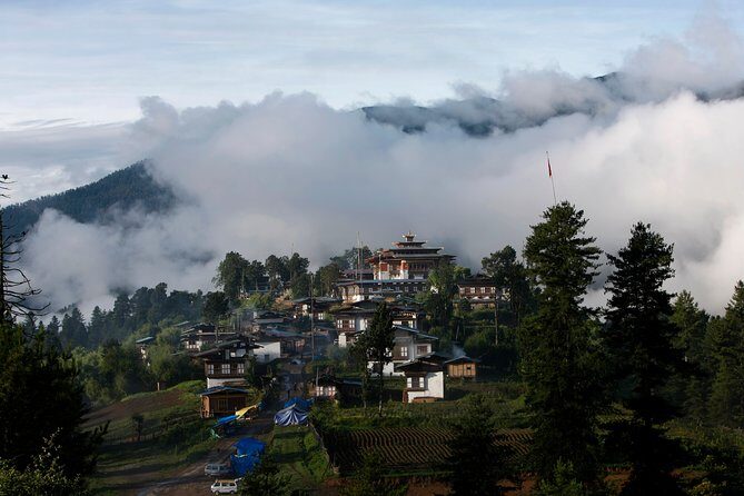 Amazing Bhutan in 7 Days - A Deep Dive into the 7-Day Bhutan Experience