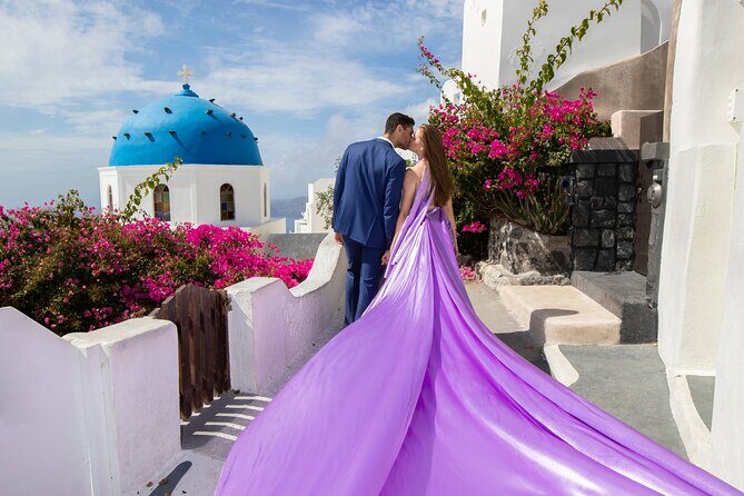 Amazing Flying Dress Photoshoot in Santorini - What the Tour Offers