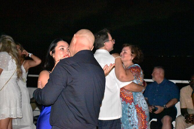 Amazing Romantic Dinner In Cancun On A Spanish Galeon The Best Sunset Activity - Practical Tips for Your Sunset Cruise