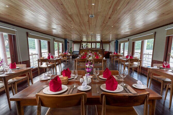 Amazing Sails Cruise Bai Tu Long Day Tour, Smaller Group - An In-Depth Look at the Bai Tu Long Bay Day Tour