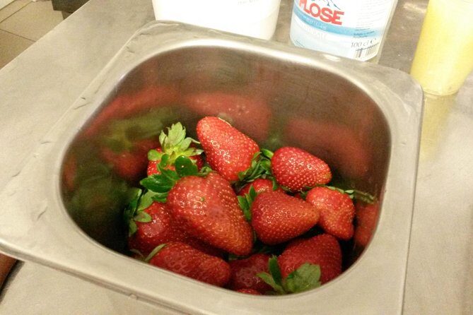 Amazing Tiramisù & Gelato class with savoiardo cookie baking - Who Should Book This Experience?