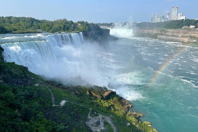 American 5pm Tour with Maid of the Mist Ticket and Guide - Timing and Practical Considerations