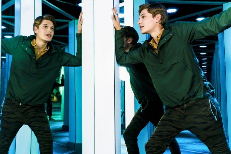 American Dream: Mirror Maze Admission Ticket - Key Points
