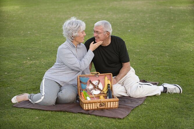 Amorous Strolls: Love is in San Diego - Practical Details and What to Expect