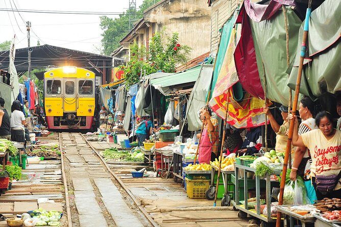 Amphawa Floating Market Tour with Maeklong Railway Market (SHA Plus) - The Itinerary Breakdown: A Closer Look