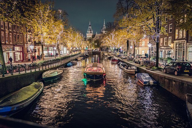 Amsterdam 2-Hour Evening Cruise With Live Guide and Bar - The Experience in a Nutshell