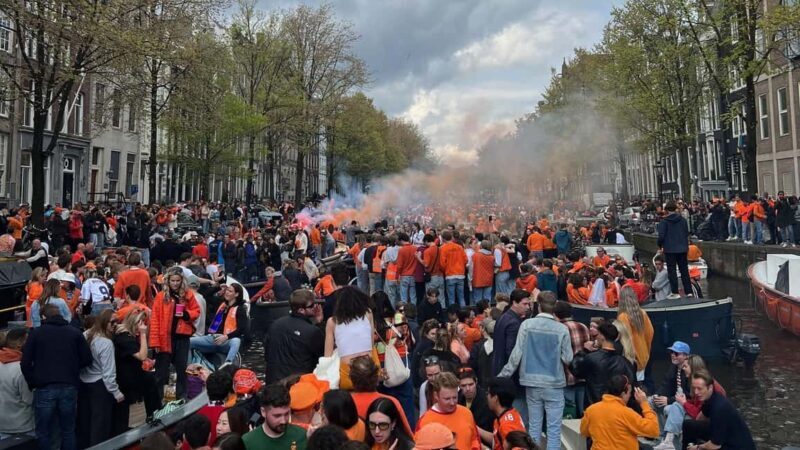 Amsterdam: 3 Hour Kings Day Boat Party with Unlimited Drinks - Authentic Insights from Reviews