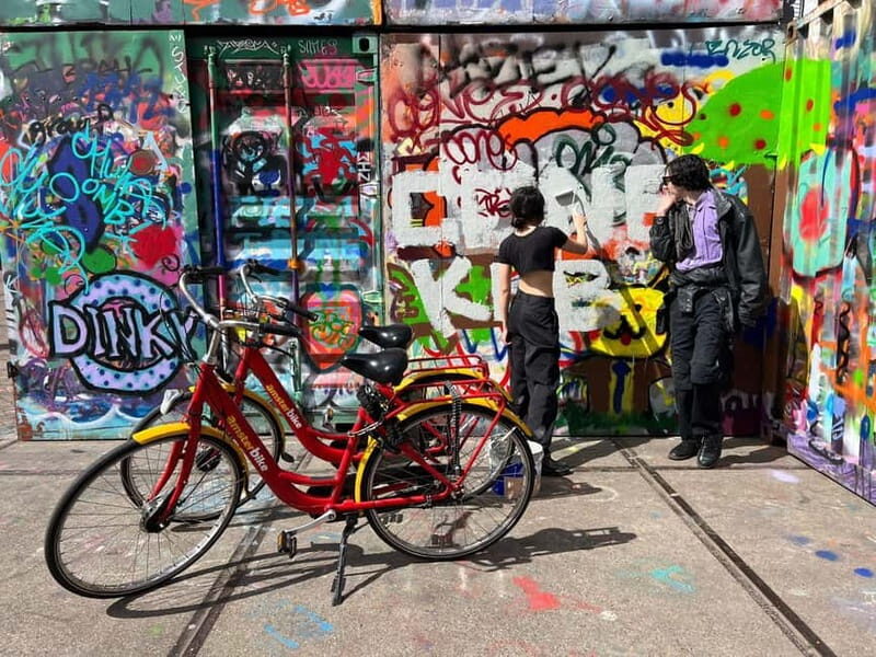 Amsterdam:: Bike Rental with Free Self-Guided Tour App - Key Points