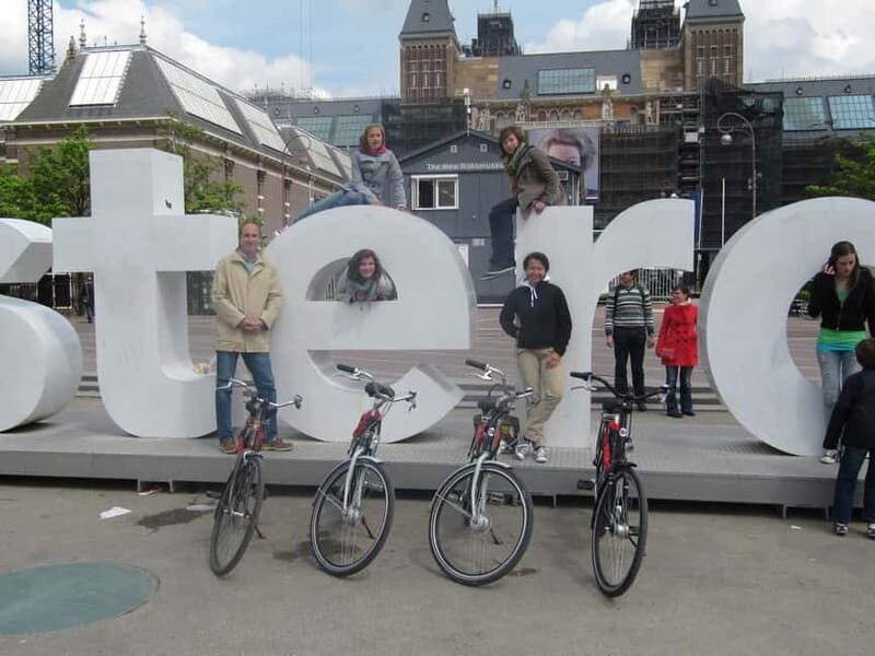 Amsterdam:: Bike Rental with Free Self-Guided Tour App - A Deep Dive into the Experience