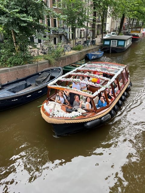 Amsterdam: Boat Tour with Optional Unlimited Drinks - Key Points
