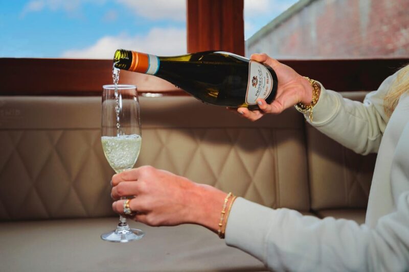 Amsterdam: Canal Cruise with Bubbles & Bites - The Authentic Touch: What Reviewers Say