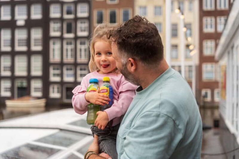 Amsterdam: Canal Cruise with Free Dutch Stroopwafel - Key Points