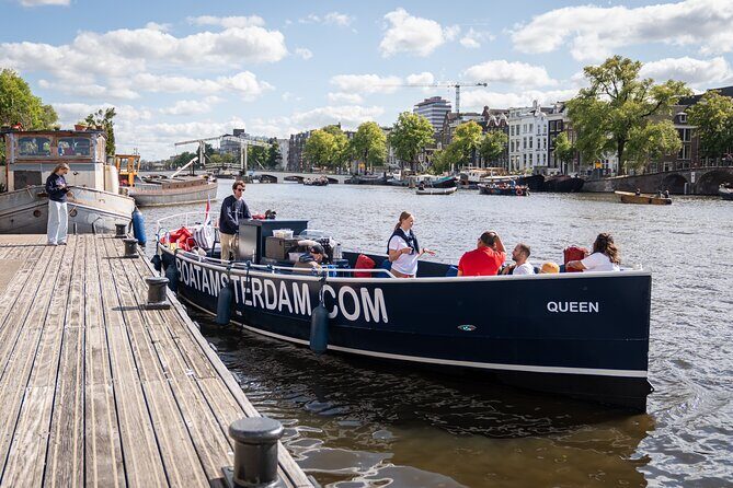 Amsterdam Canal Cruise with Live guide & Two drinks - Central St. - A Deep Dive into the Experience