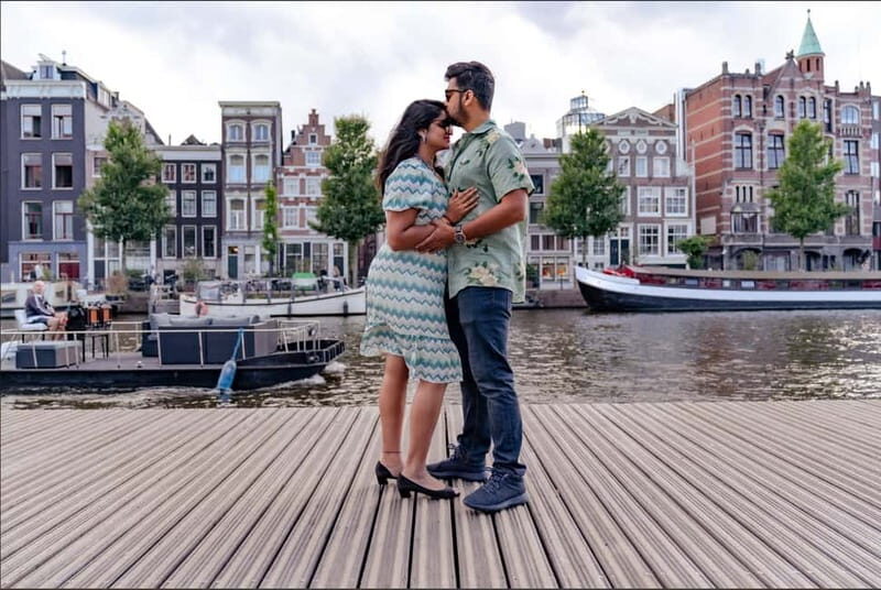 Amsterdam Canals Photoshoot: Private Solo, Family or Couples - Authentic Insights from Reviewers
