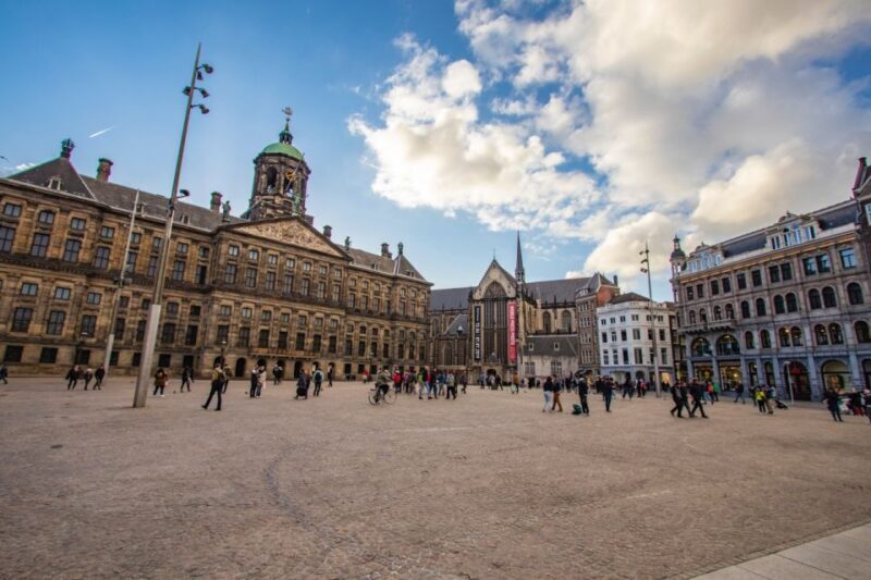 Amsterdam: Capture the most Photogenic Spots with a Local - Practical Details & Tips