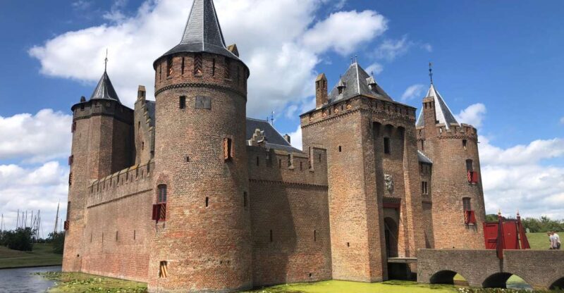 Amsterdam Castle & Utrecht City Tour - Who Will Enjoy This Tour?