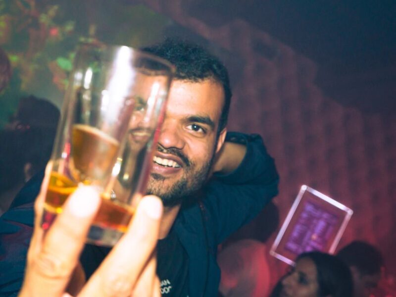 Amsterdam: City Center Bar Crawl and Nightlife Experience - Who Is This Experience Perfect For?