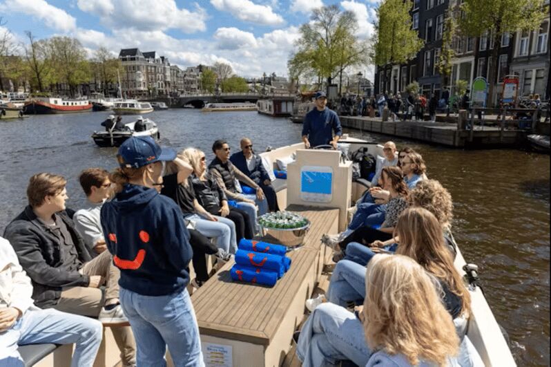 Amsterdam: City Highlights Small Boat Canal Cruise with host - Final Thoughts
