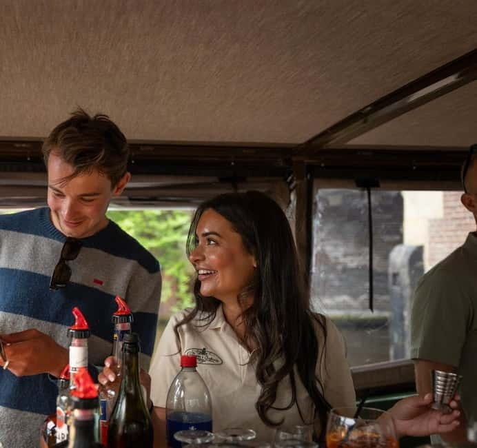 Amsterdam: Covered Canal Cruise with Drinks & Bites - FAQs