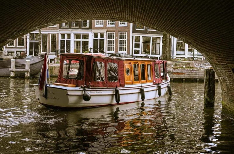 Amsterdam Daytime Boat Private Canal Cruise Tour With Guide - Comfort and Weather Considerations