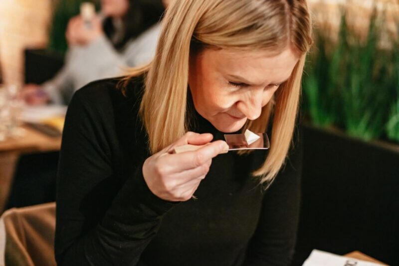 Amsterdam: Dutch Cheese Tasting Experience with Wine - What to Expect at the Dutch Cheese and Wine Tasting