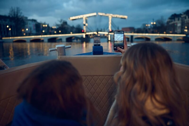Amsterdam: Evening Canal Cruise With Unlimited Drinks Option - Frequently Asked Questions