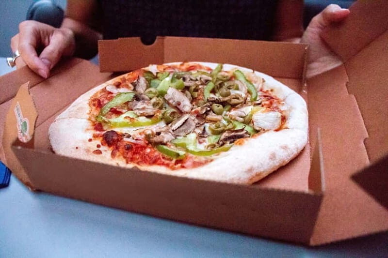 Amsterdam: Evening Pizza Cruise Along the Canals - Key Points