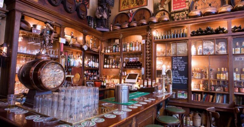 Amsterdam: Exclusive Red Light District Tour and Drink - Who Should Consider This Tour